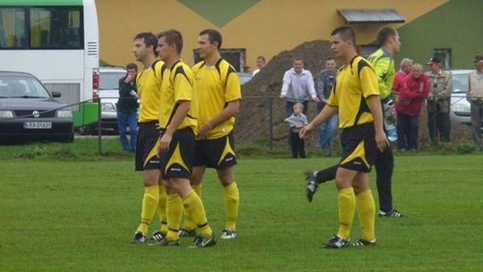 ŁKS Łazy - Bizon Jeleniec 6:1, wyniki szóstej kolejki bialskiej okręgówki