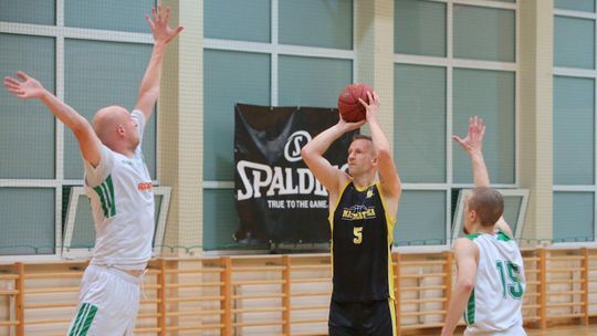 LNBA: Matematyka pewnym krokiem zmierza w kierunku mistrzostwa. 