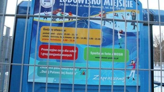 Lodowisko w Puławach: Ruszył montaż, kiedy otwarcie?