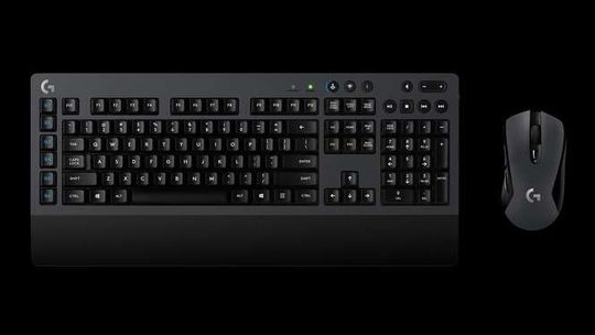 Logitech: Bezprzewodowa klawiatura i mysz dla graczy