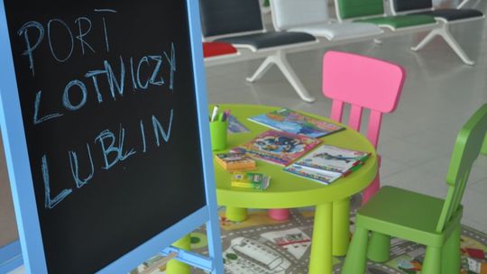 Lotnisko Lublin: Dla dzieci, matek i wierzących