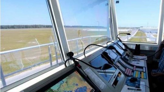 Lotnisko Lublin. Samolot nie wylądował, bo kontrolerzy skończyli pracę o 14