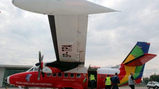 Lotnisko Lublin: Samolot \"papuga” testuje system ILS (zdjęcia)