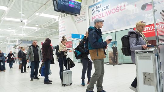 Lotnisko miało dostać pieniądze od rządu. "Czas płynie, a zapowiadanej pomocy nie widać"