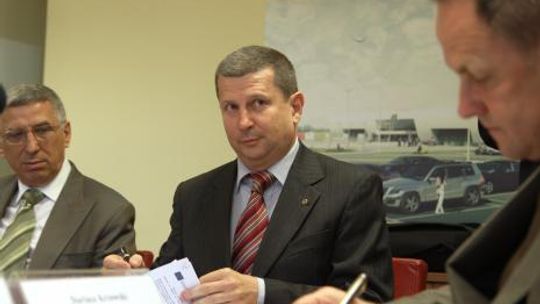 Lotnisko w Świdniku: Budimex zbuduje parkingi