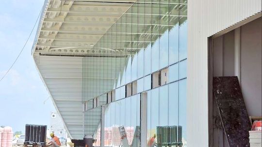 Lotnisko w Świdniku: Gotowe są już płyty peronowe