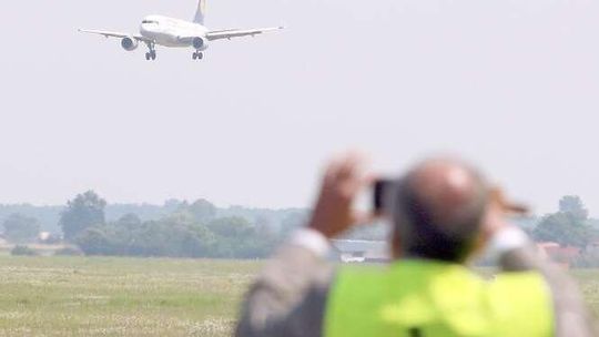 Lotnisko w Świdniku: W wakacje lepszy ILS, a jesienią rozbudowa terminalu