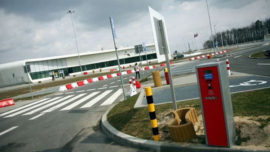 Lotnisko w Świdniku wystartowało. I zaczęły się problemy