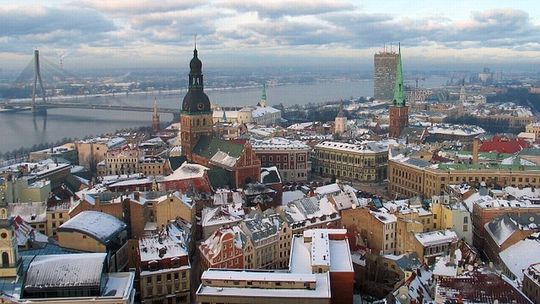 Łotwa: Chcą drugiego języka urzędowego. Rosyjskiego
