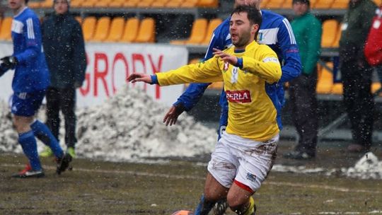 Łowicz zasypany. Motor z Pelikanem zagra dopiero 1 maja