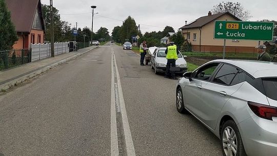 Lubartów. 10-latek na rowerze wjechał pod samochód
