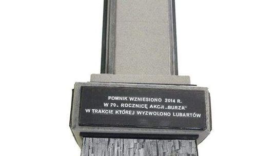 Lubartów: Awantura o pomnik, przewodniczący zwyzywał radnych