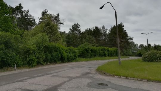 Lubartów: Latarnia przy starej garbarni zagrażała kierowcom. Interweniowali strażacy