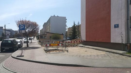 Lubartów: Mieszkańcy narzekają na dziury po awarii ciepłowniczej