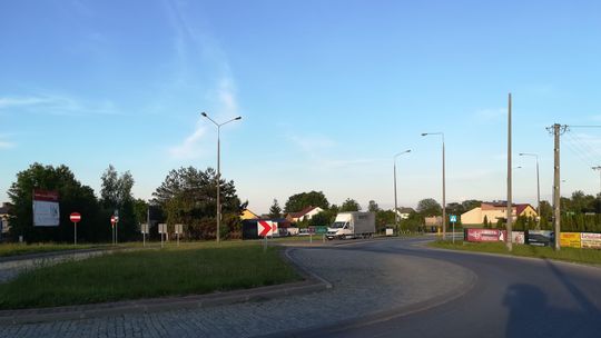 Lubartów: Od ponad roku brakuje części oświetlenia. Nikt nie przyznaje się do latarni