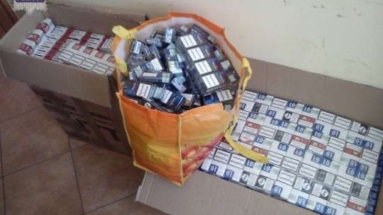 Lubartów: Policja zatrzymała bazarowych handlarzy papierosami