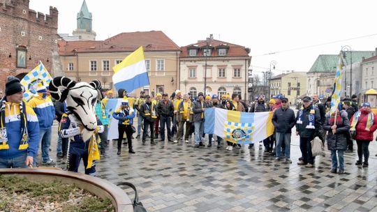 Lubelscy kibice żużlowi zebrali 4 tys. podpisów pod petycją w sprawie budowy nowego stadionu