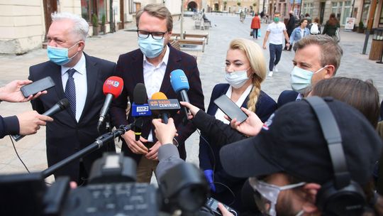 Lubelscy posłowie: Jest tylko jedna szansa na uratowanie miejsc pracy w PZL-Świdnik