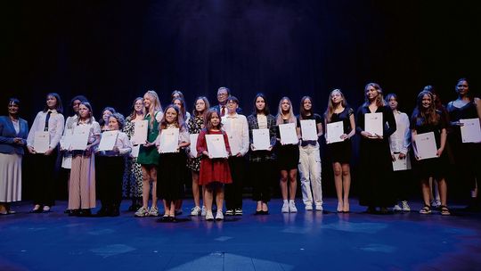 Lubelscy stypendyści już dzielą otrzymane pieniądze. Po ile dostali? (dużo zdjęć)