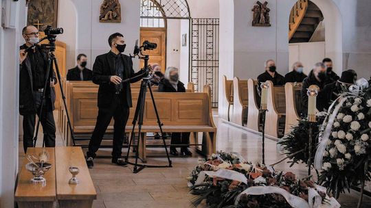 Lubelska firma oferuje relację na żywo z pogrzebu. Rośnie zainteresowanie transmisjami
