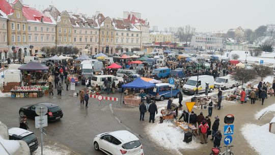 Lubelska Giełda Staroci już w nowym miejscu. Kupcy: "Na Starym Mieście było lepiej" [zdjęcia]