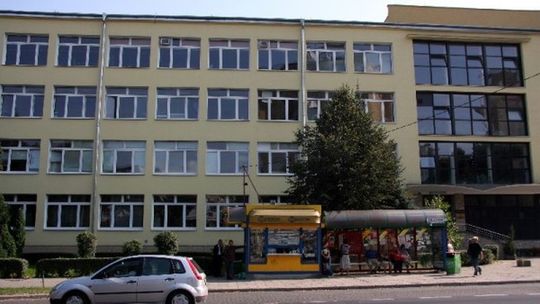 Lubelska Lista Płac: Ile zarabia asystent na politechnice?