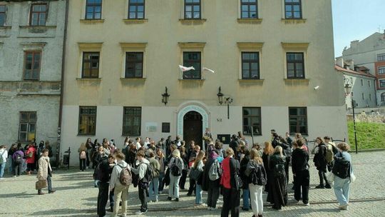 Lubelska młodzież pamiętała o rozstrzelanych dzieciach i opiekunkach z żydowskiej ochronki