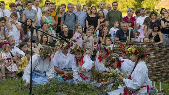 Lubelska Noc Świętojańska: Wianki, korowód i magia dawnych obrzędów