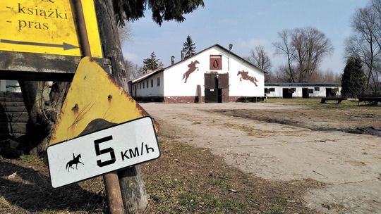 Lubelski Klub Jeździecki opuścił teren nad Bystrzycą. Jedne konie odjechały, czy pojawią się inne?