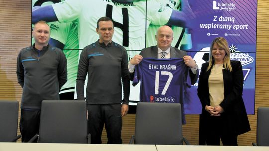 Lubelski marszałek gotuje. 400 zł za jedną zupę