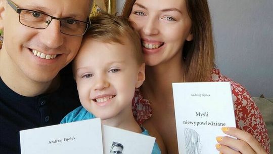 Lubelski policjant poetą. Pisze wiersze i walczy o zdrowie syna