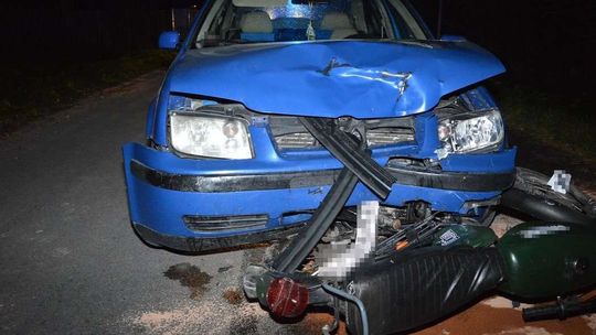 Lubelskie: 13-latek na motorowerze wjechał wprost pod samochód