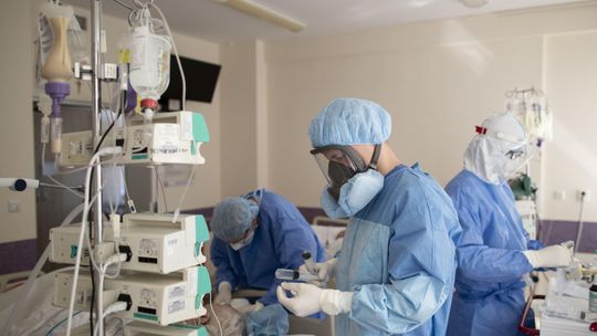 Lubelskie badania, testy i lekarze na froncie walki z Covid-19