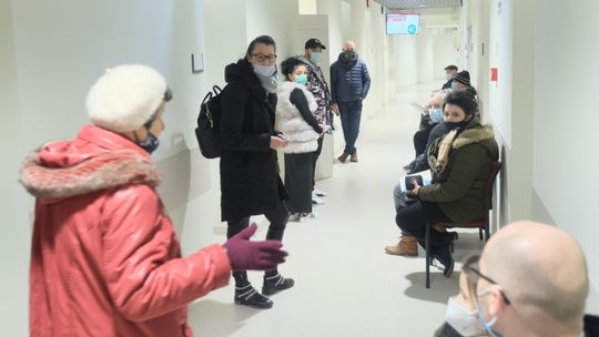 Lubelskie. Bardzo długie czekanie po paszport. Chcą dokumentu „na wszelki wypadek”