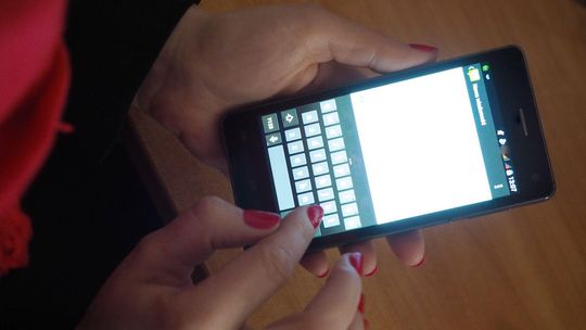 Lubelskie: Chciała zapłacić złotówkę zaległości za rachunek. Ale z konta zniknęły aż 3 tysiące!