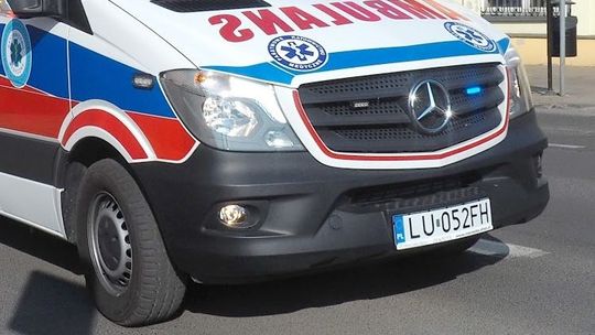 Lubelskie: Drastyczne sceny w urzędzie. 52-latek krzyczał i okaleczał się szkłem