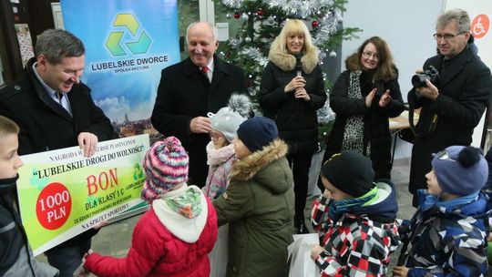 "Lubelskie drogi do wolności". Wystawa na dworcu [zdjęcia]