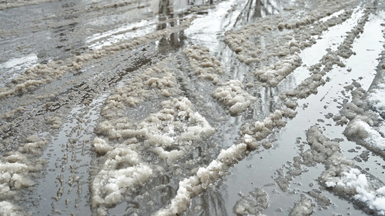 Lubelskie. Drogowcy apelują o ostrożność. Cały dzień ma być taka pogoda