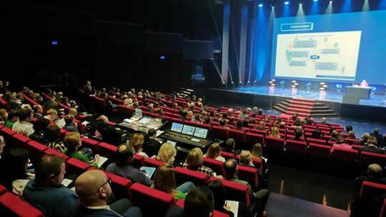 Lubelskie. Drugiego lotniska nie będzie. Pieniądze z UE wydamy na Green Human Space