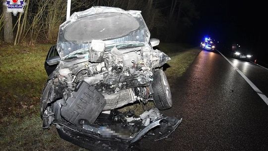 Lubelskie: Dwa auta zderzyły się czołowo. Zostały doszczętnie zniszczone [zdjęcia]