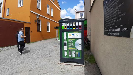 Lubelskie: Elektroodpady wyrzuć do specjalnego pojemnika 