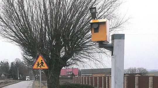 Lubelskie: Fałszywy fotoradar prewencyjnie straszy kierowców. Mieszkańcom się to podoba