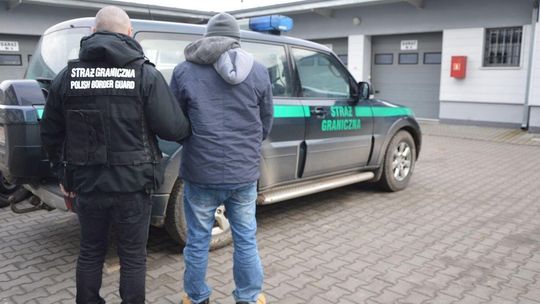 Lubelskie: Grupa przestępcza zajmowała się przemytem. Dwóch członków to żołnierze obrony terytorialnej