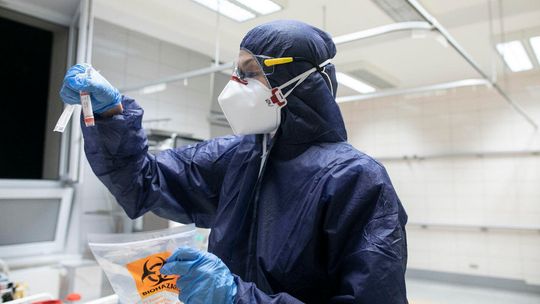 Lubelskie: Kolejne ofiary COVID-19 w regionie. Najmłodsza miała 54 lata