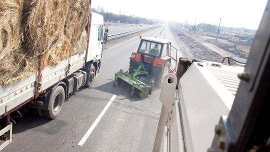 Lubelskie: Kombajny i traktory pod lupą drogówki