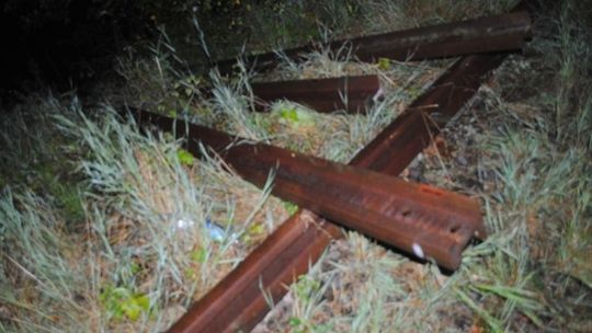 Lubelskie: Kradli szyny kolejowe. Wpadli z palnikami na gorącym uczynku