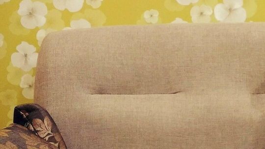 Lubelskie. Kryjówka niemal doskonała. Za dziadkową kanapą