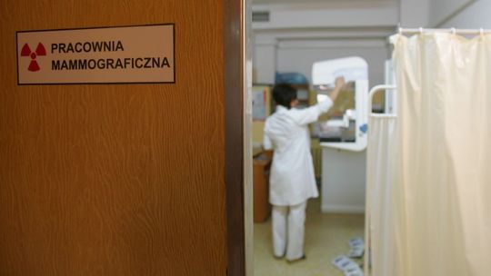 Lubelskie: Mamo, zrób sobie prezent. NFZ zachęca do zgłaszania się na mammografię