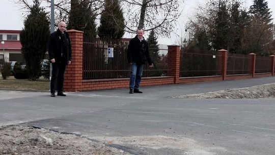 Lubelskie: Marzenia radnego się spełniają. Kończą budowę ważnej drogi