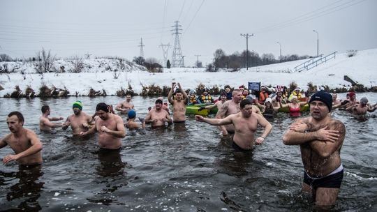 Lubelskie morsy popłynęły kajakami (zdjęcia)